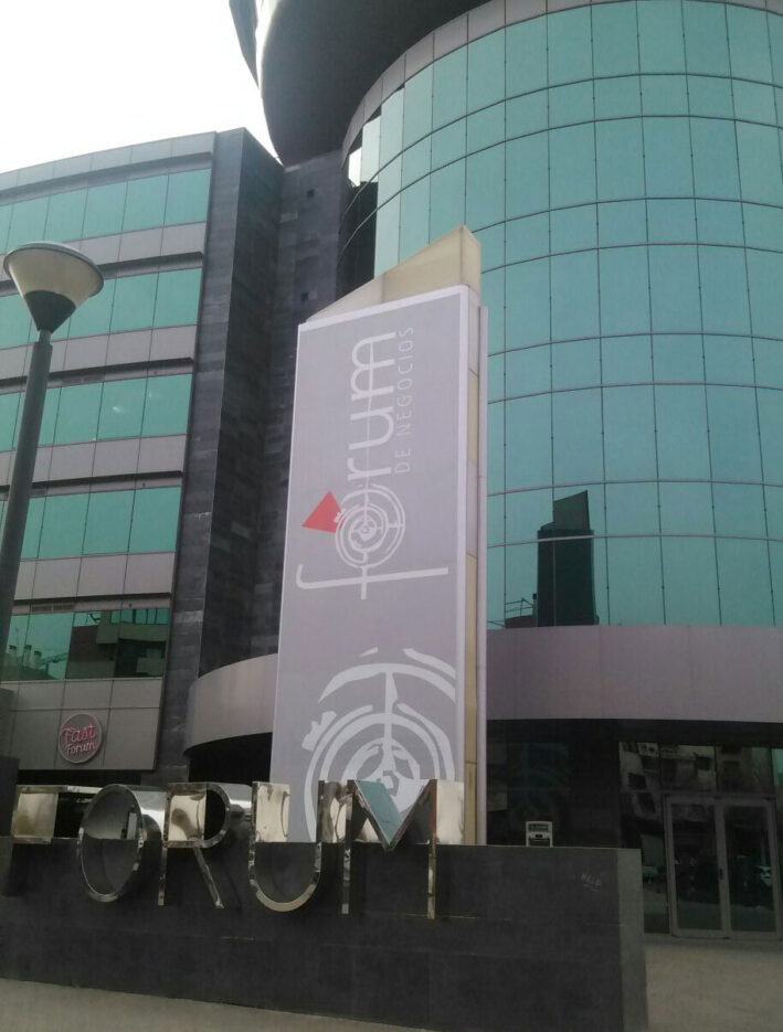 totem_Forum_gr